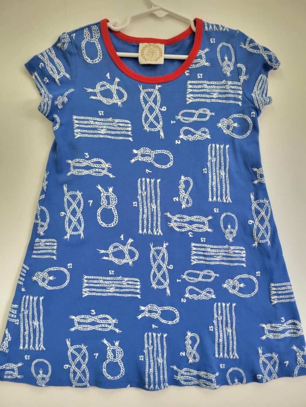 TBBC Yachts of knots sz 8, runs small